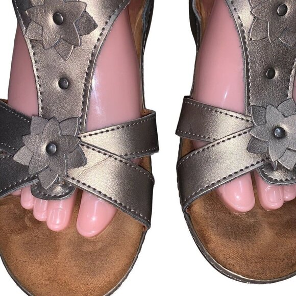 Thom McAn Women's Size 8 Wanda Slingback Sandals Bronze Leather Upper Floral - Picture 4 of 8